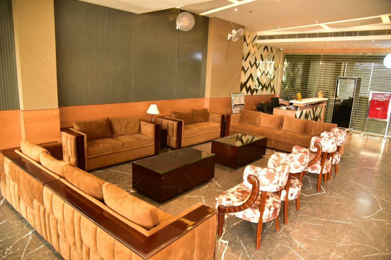 Hotel Orchid Blu Алигарх Экстерьер фото
