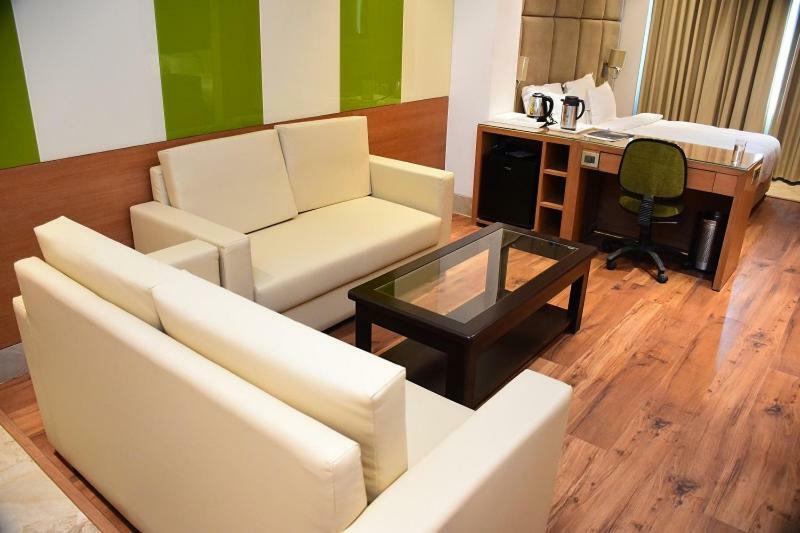 Hotel Orchid Blu Алигарх Экстерьер фото
